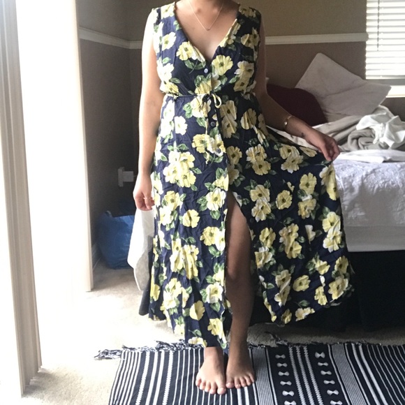 Vintage Dresses & Skirts - || Vintage Button Down Maxi ||